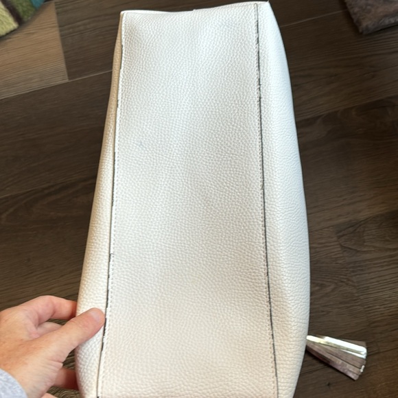 Victoria Secret faux leather tote bag - Picture 4 of 4